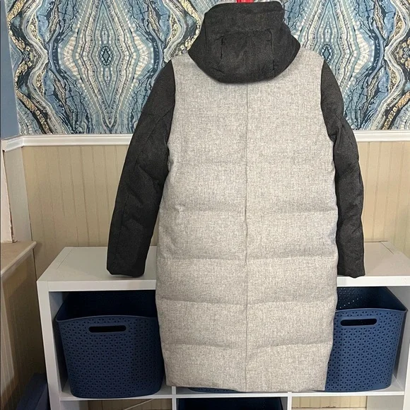 OAZQ Two-Tone Black & Gray Puffer Coat - Picture 6 of 6